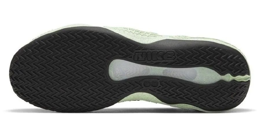 全掌ZOOM!这双1199元的球鞋能拯救Nike实战鞋吗?!