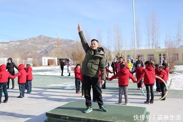 孩子们 “丁真”爆火背后:隐秘角落里,藏着多少等待发光的“小丁真”?