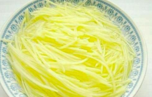 土豆与此物是天生的“克星”,不能共同食用,现在了解还不晚!