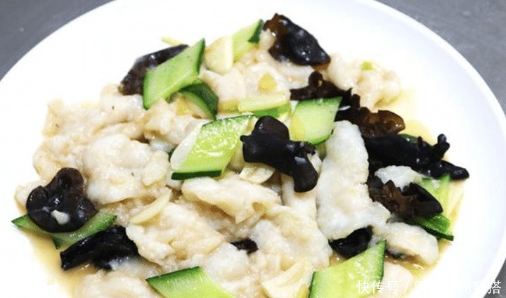 把鱼肉|教你在家溜鱼片,牢记2大技巧,鱼片滑嫩入味,好吃还不碎