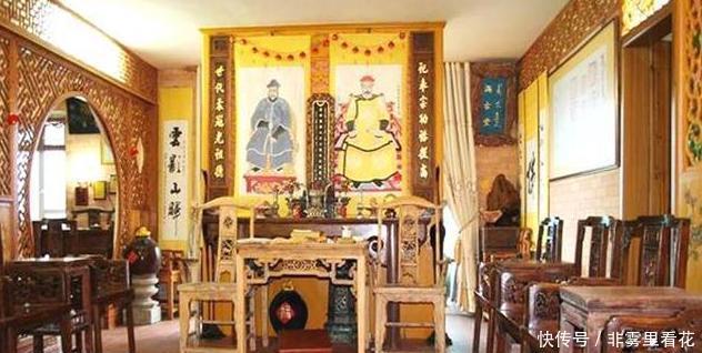 清朝|此人是清朝皇族后人，为享受特权大闹售票处，一句话惹现场人大怒！