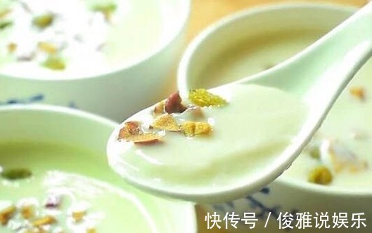 红薯新吃法，不用一滴水，外酥里糯，家人特爱吃，上桌就抢光