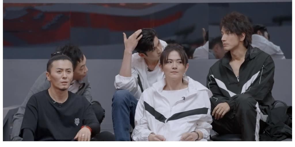 观众|《披荆斩棘的哥哥》赛程过半，5位选手离开舞台，比赛节奏遭吐槽