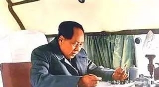 毛泽东诗词|中国气派是毛泽东的文学自信