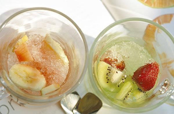 年龄|男性年龄越大,前列腺增生越重,提醒50岁后,4种食物尽量少吃