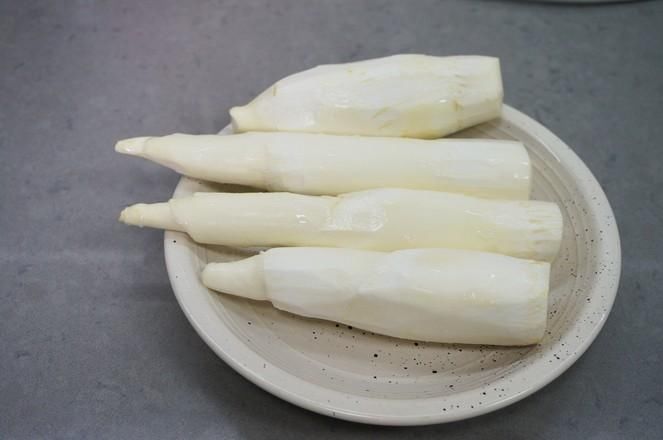 这菜比肉还贵,常吃补钙、强筋骨,就算家里再穷也要常给孩子吃