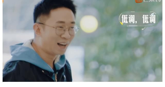 請假去考主持人證，楊迪喊話汪涵：低調不要到處說，萬一沒考上