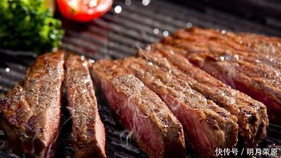 烤土豆片|李子柒做的牛排能吃吗去掉美颜滤镜都糊了，网友毫无食欲