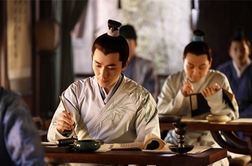 乾隆|乾隆殿试时出一难题,一考生听完掉头就走 乾隆:状元就你了