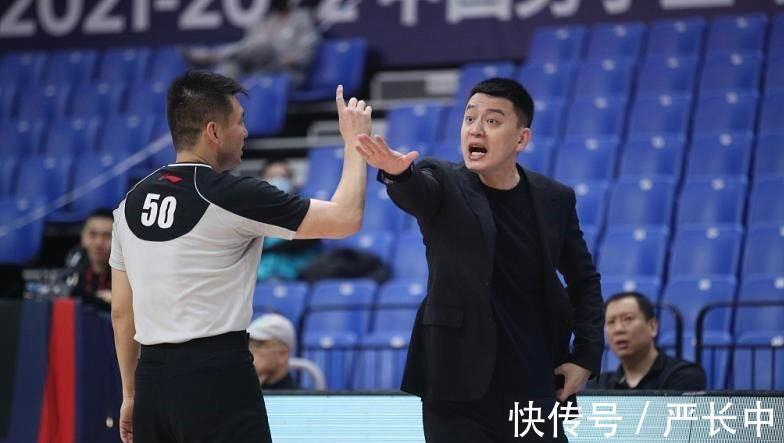 广东|提前11轮锁定季后赛!辽宁男篮高歌猛进 两胜广东 剑指冠军