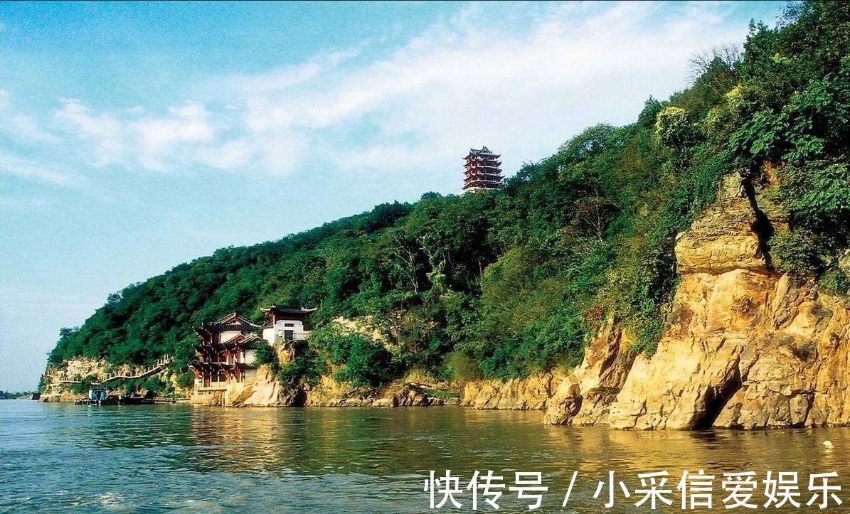 十五万金军!这个文弱书生有什么本事,死后得皇族为他守墓至今