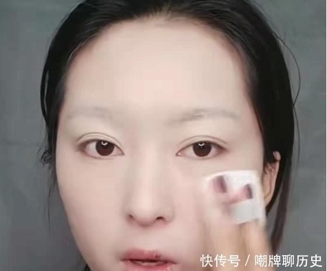 理科生挑战“万圣节妆容”,本以为是青铜,看到成品:哟吼,挺倔强