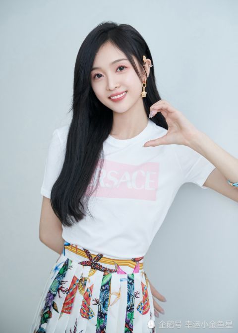 陈卓璇|原来喻言也参加了《爆裂舞台》,而且前两轮内选都是第一名