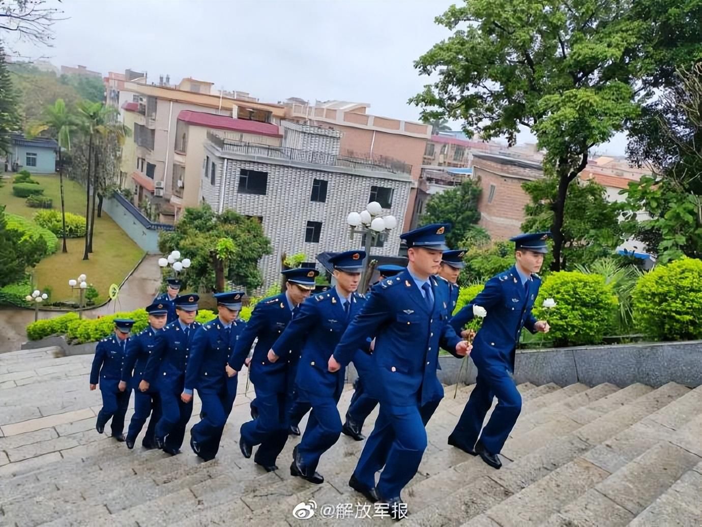 缅怀！为逝去的英烈