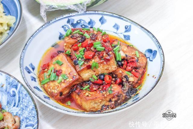 晚餐|晒一下我和老公的晚餐,3个菜成本不到20块钱,两个人都吃撑了