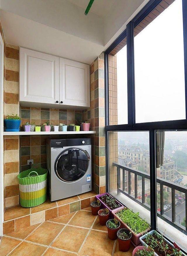 实用|阳台这样设计,洗衣机摆放整洁实用,不占用空间,适合大小户型