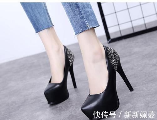 时尚 圆头高跟鞋让你走在时尚的前沿,让你时尚范倍儿足