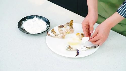 【红火肉蟹煲】借美味之名，洗刷掉一年的不快乐。