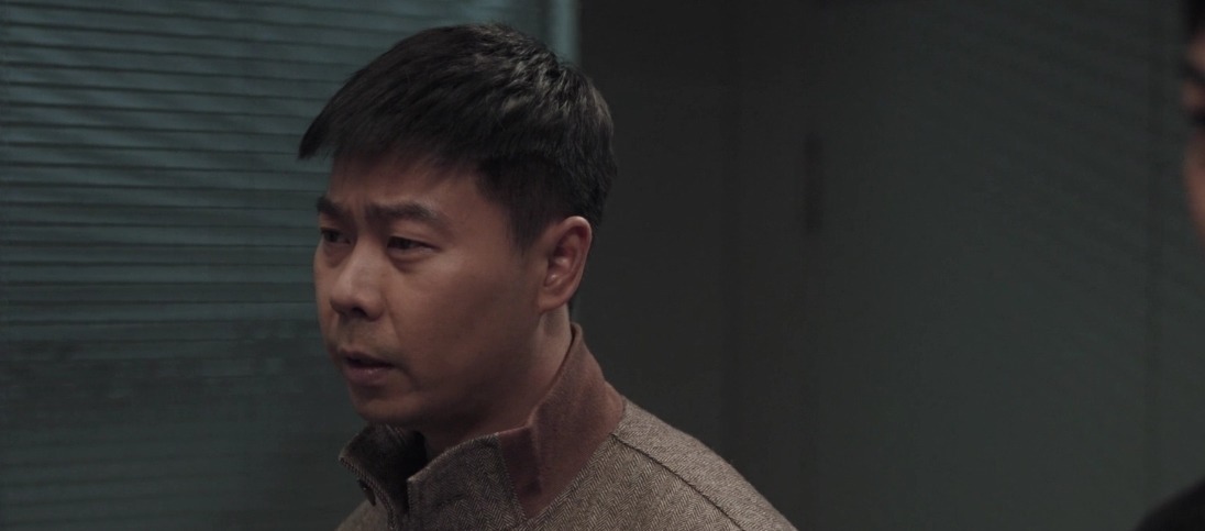 《扫黑风暴》中何勇怀疑身边所有人,包括不起眼的他