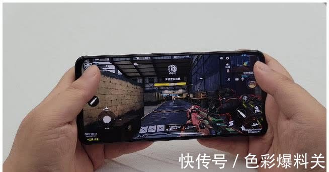 骁龙|12+256G调低700，骁龙888旗舰忙着清仓，好时机到了