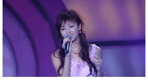 看過來！李宇春and周筆暢，05屆超女才是選秀天花板