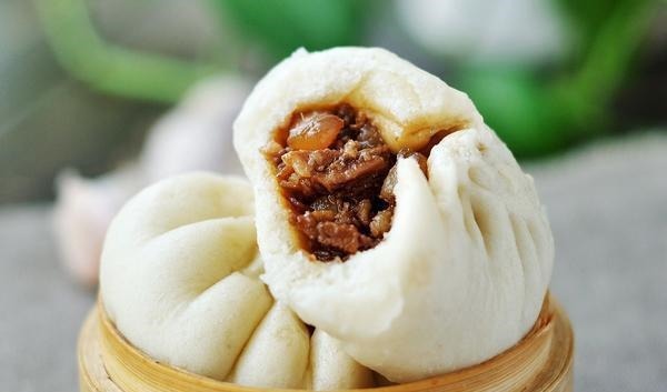好吃流油的鲜肉包子，入口即化，让你满嘴流油，一口气能吃五六个