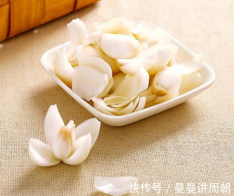 肺虚喘咳|秋季干燥易咳嗽，常吃11种白色食物可润肺止咳，安稳过冬！