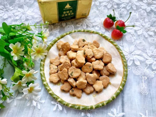 细砂糖|营养酥脆黄油香葱鸡蛋小饼干