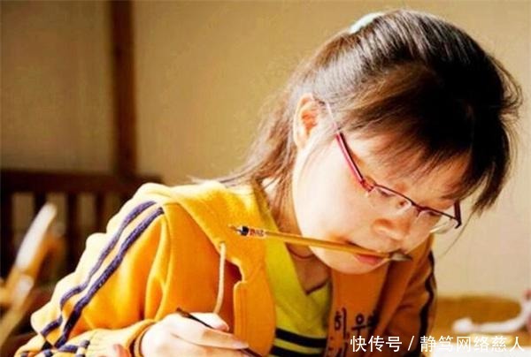  仕女图|渐冻症女子苦练绘画30年，仕女图是她唯一骄傲，专家：缺少灵魂