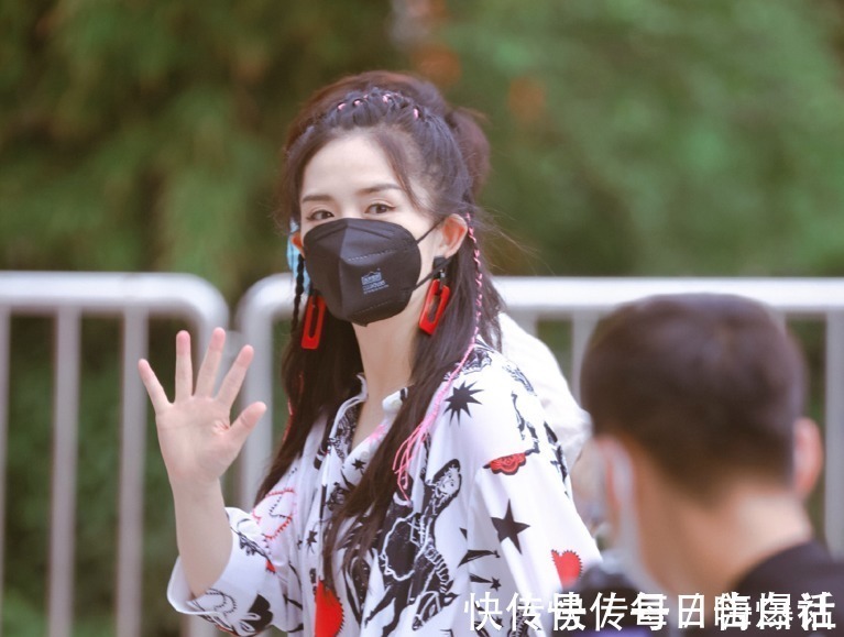 巧合还是故意?张雨绮刚退出《女恋》,《快本》就官宣丁程鑫加入