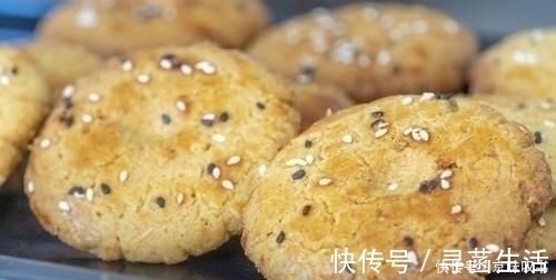 入口即化的桃酥，轻轻一碰就咬下来了，简单3步，配方比例超详细