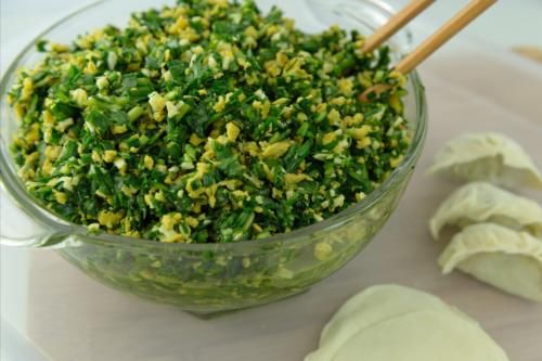 吃饺子|调韭菜馅，牢记“2放2不放”，韭菜翠绿不出水，吃着不烧心