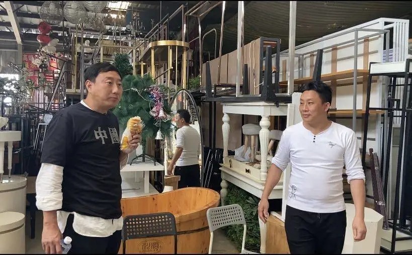 节目|「最可怜的名人」谭乔,在等待中失去自己