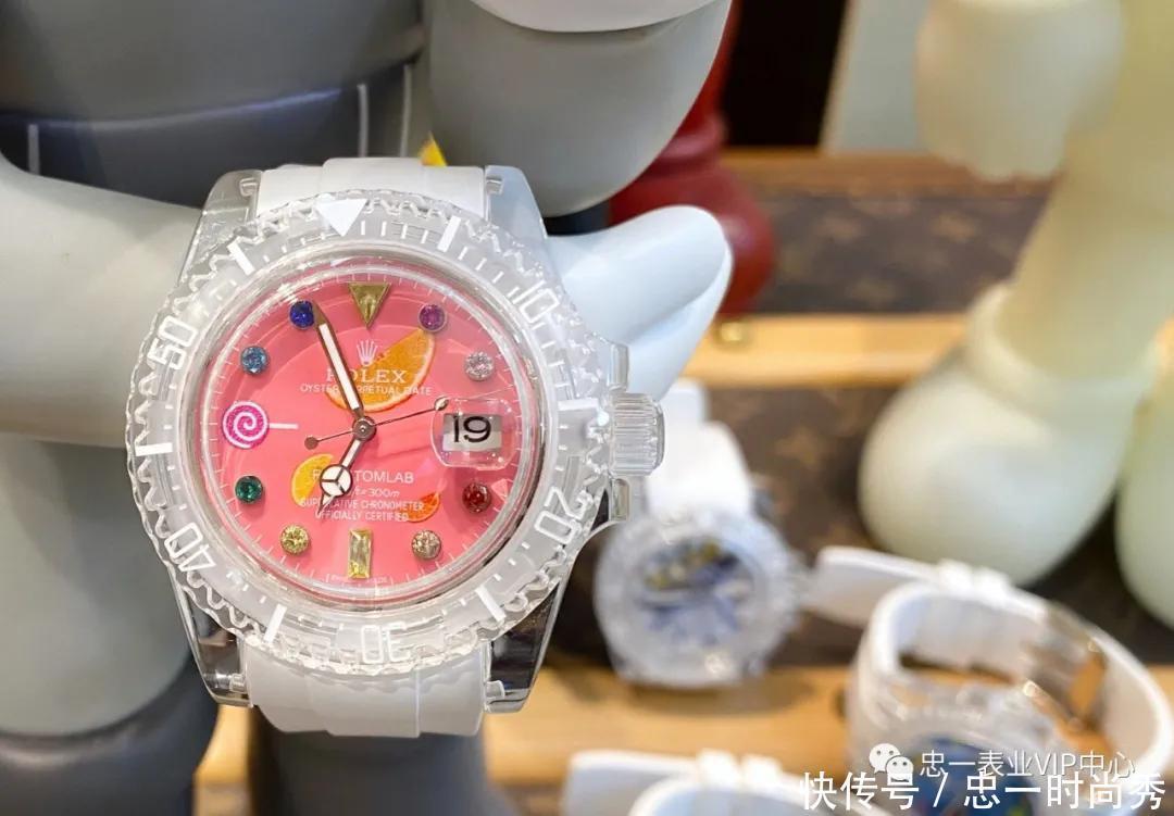 忠一表业：?KZ劳力士之Phantomlab改装透明水鬼让这个夏季充满活力！