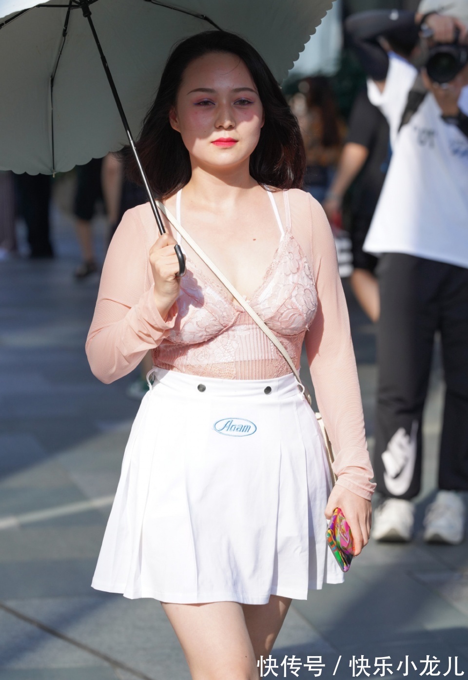 清凉|微胖“阿姨”的清凉穿搭，看着干净舒适，既减龄又“秀身材”！