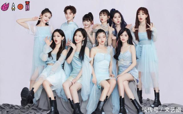 蔡徐坤被质疑整容,男网红回应:他只动了牙齿和下巴,其它地方没喷的