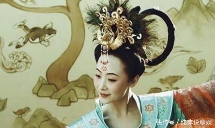 场合|古装剧人物发髻那么高,古人真有那么多头发?其实古人也会用假发