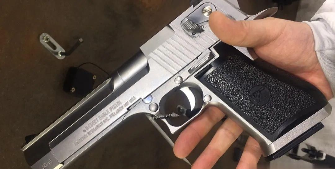 上海警方|多数射击游戏绕不过的坎-版权问题（第二集）丨游戏