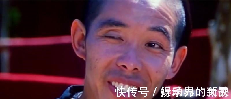 铁头@民国津门一混混,诨号“铁头太岁”,结果被打了个“万朵桃花开”!