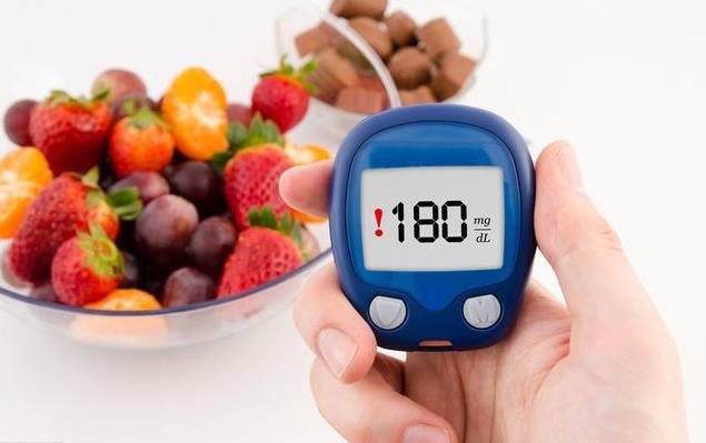 碳水化合物|糖尿病的“罪魁祸首”并不是甜食，若再不忌口，血糖越升越快