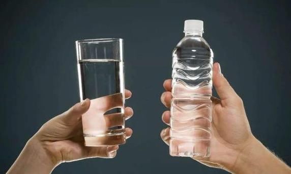 父母|请告诉父母:这些食物“多吃”会伤肝,几乎家家有,能少吃则少吃