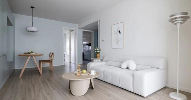 柜体|这对夫妻的“穷装风”新家，明亮又舒适，证明了越简单越美好！