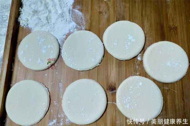 冬季,最应给孩子吃这早餐,营养高钙,松软层多,又香又甜特好吃!