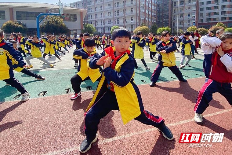 校园|玩转“双减”校园 师生乐享健康