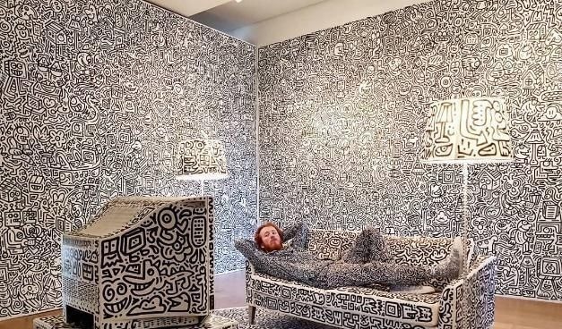 考克斯#小伙子画画月入百万,专家这根本不是画,小伙我承认乱画的