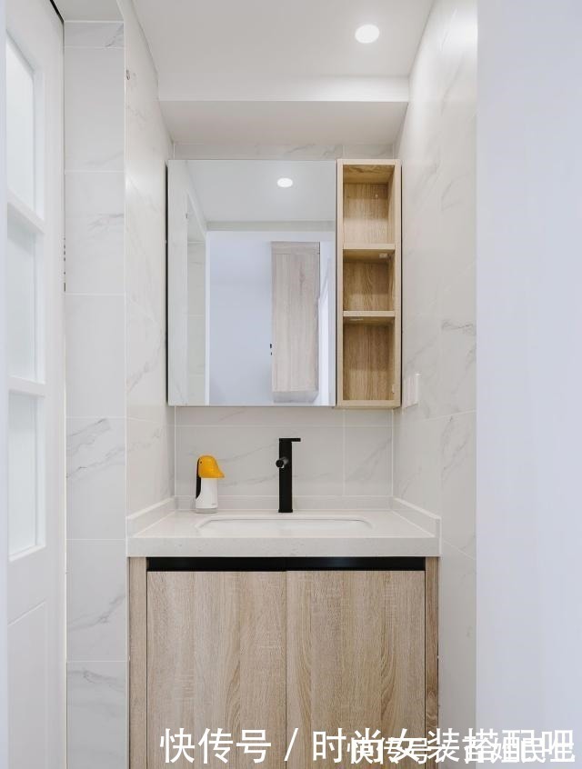 储物空间|52平小户型，竟有三分之二的储物空间，一家四口住着简单又温馨！