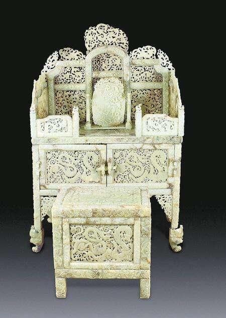 嵩阳汉柏图|祖传的乾隆古画,被专家鉴定是“赝品”,17万买下后转手卖8700万