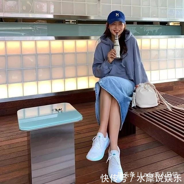 搭配|入秋搭配短裤不能丢,一身长袖配出来小性感,看着养眼又甜美