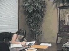 |搞笑GIF趣图:别动,我自己知道怎么动做出来好吃