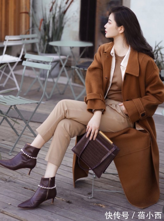 搭配|冬天想不到穿什么?要不试试“大衣+低跟靴”,显高显瘦还精致!